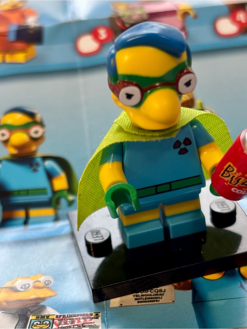 The Lego Simpsons Series 2 “Milhouse Fallout Boy” colsim2-6.